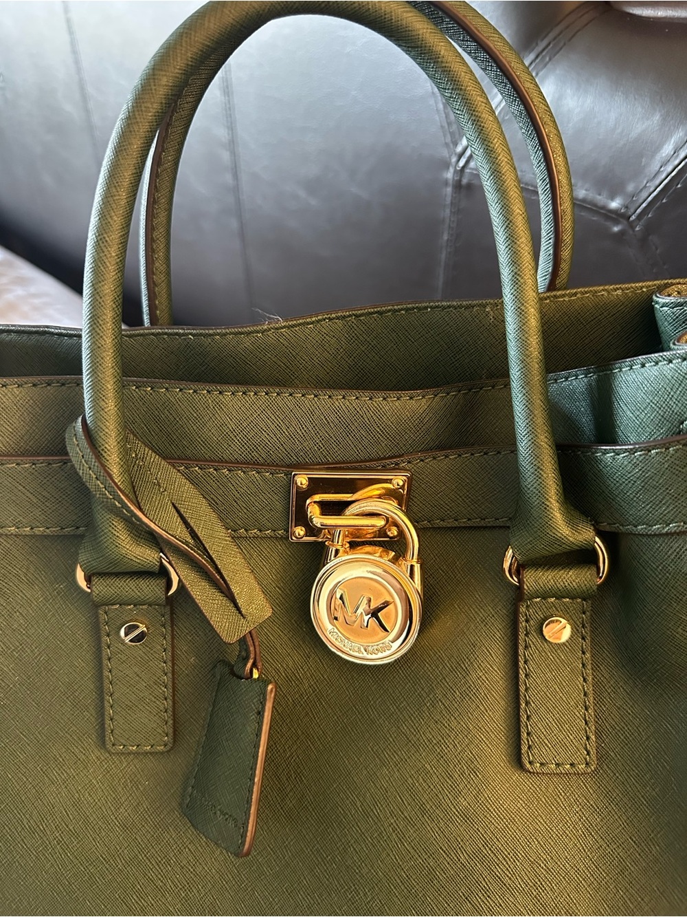 Michael Kors Emerald Green Saffiano Tote with Gold Hardware - Picture 5 of 9